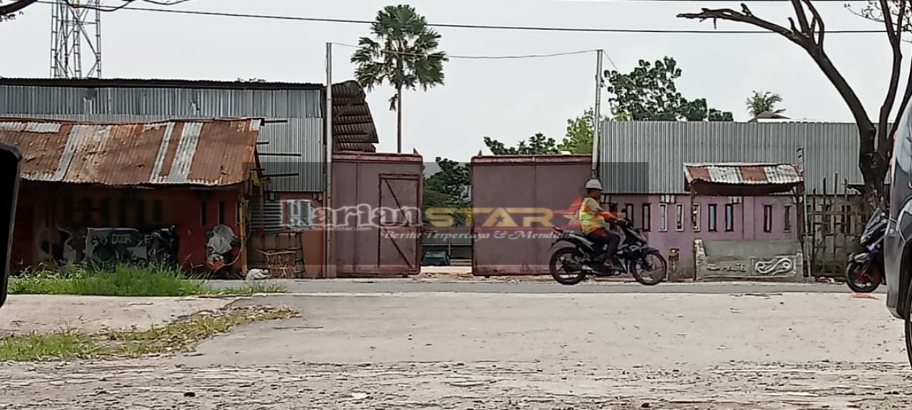 Alamak..! Modus Bengkel Ternyata Dijadikan Gudang Penampungan “Minyak Siong” di Samping Depo Pertamina Labuhan