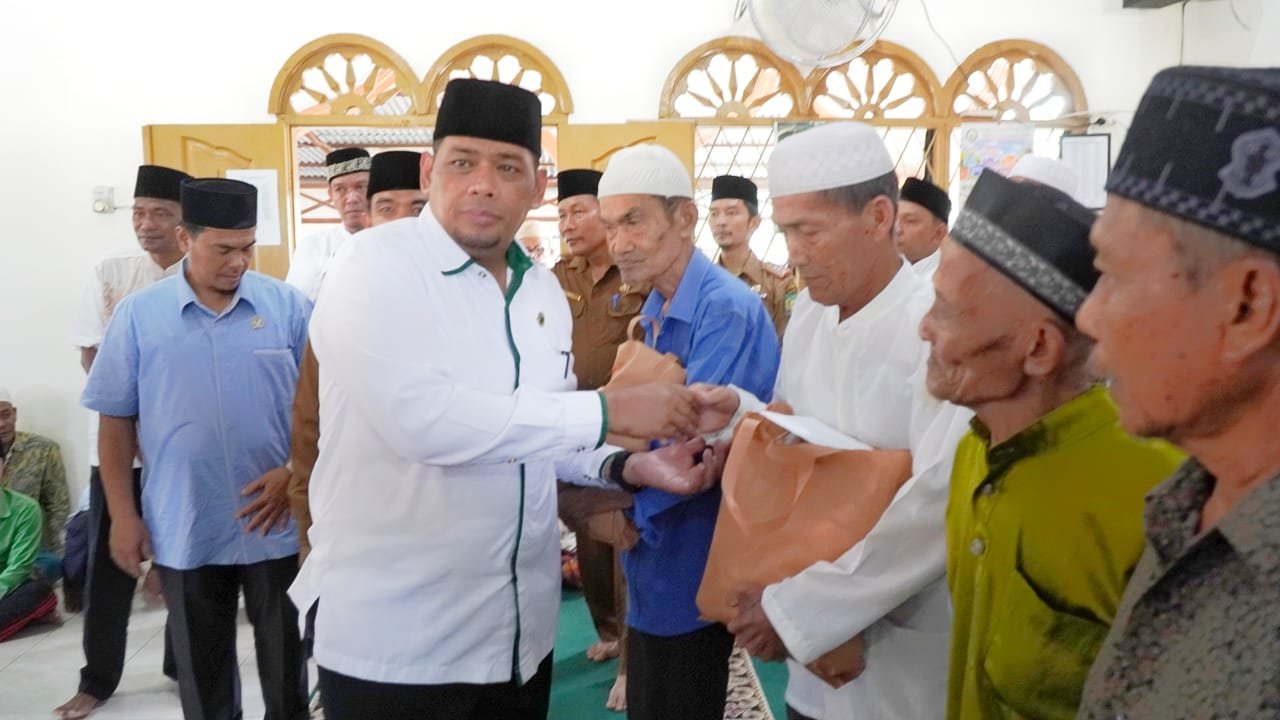 IPHI dan PT LNK Berikan Bantuan ke Kaum Dhuafa