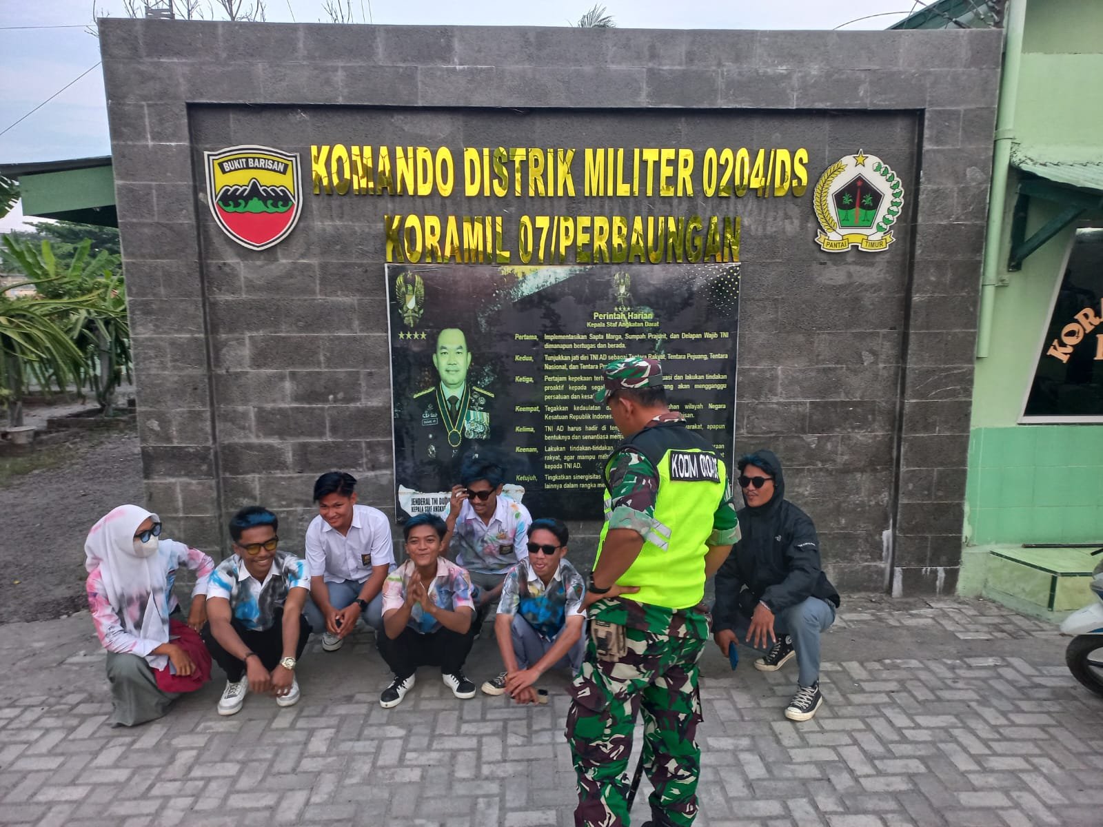 Prajurit Kodim 0204/DS Cegah Tawuran Antar Kelompok Pelajar di Perbaungan Usai UAS