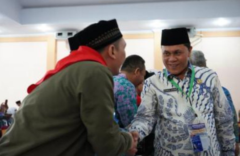 Kakanwil Kemenagsu Lepas Kloter 7, 4 Jemaah Tunda Berangkat Karena Visa Belum Keluar