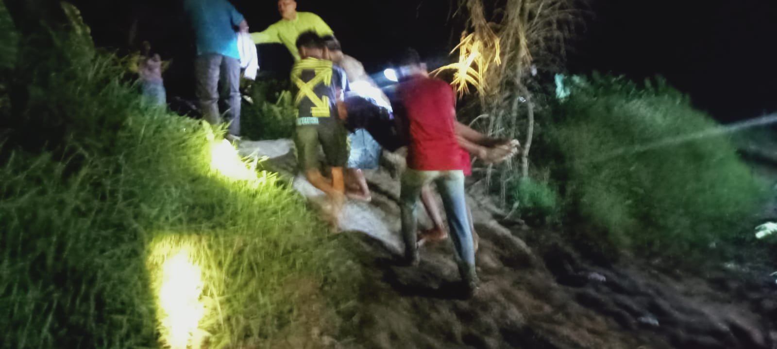 Setelah Menemukan Pelajar Tengelam, BPBD Langkat Kembali Mencari Korban di Sungai Sei Bingai