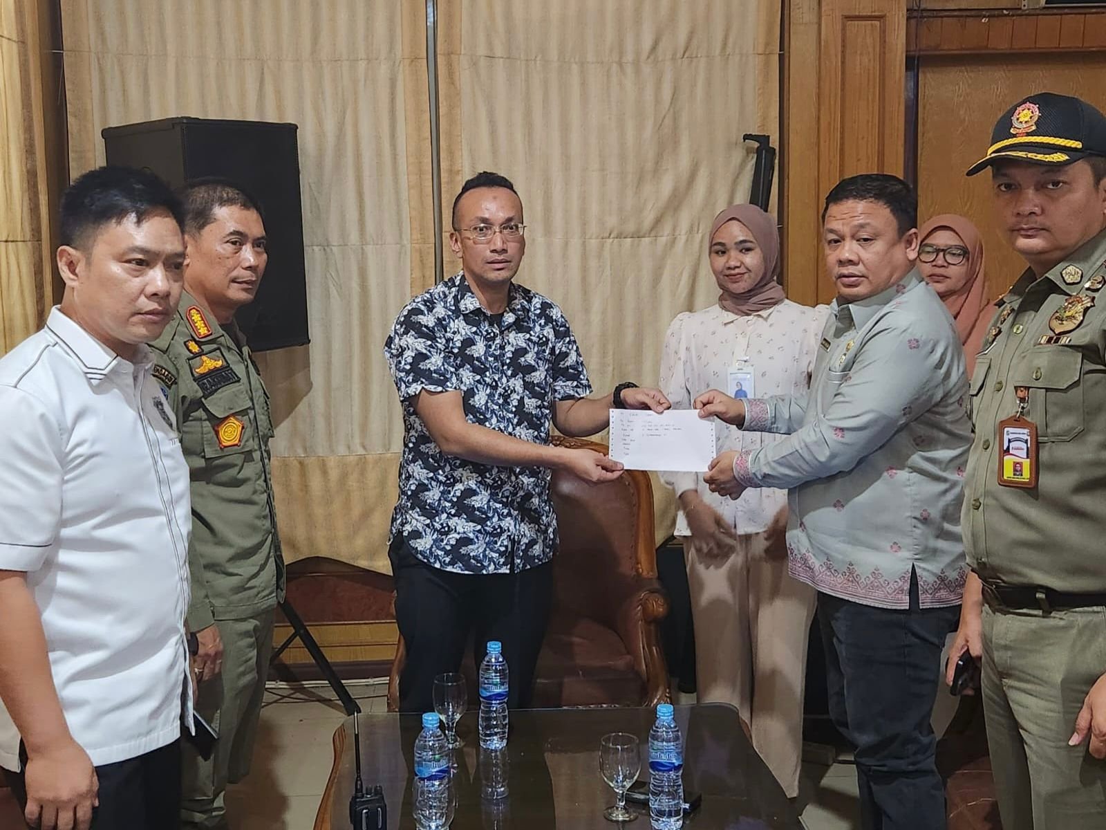 Serius Capai Target PAD, Bapenda Kota Medan Jemput Tunggakan Pajak Hotel Madani dan Bakso Lapangan Tembak