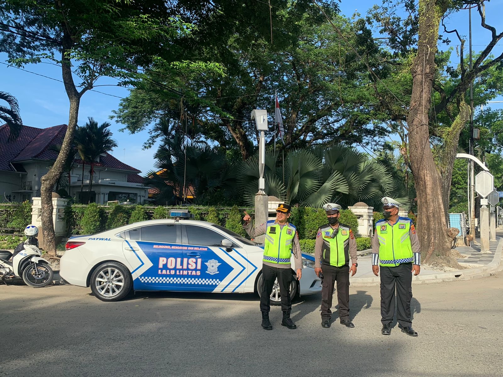PJU Polda Sumut Turun Atur Lalu Lintas