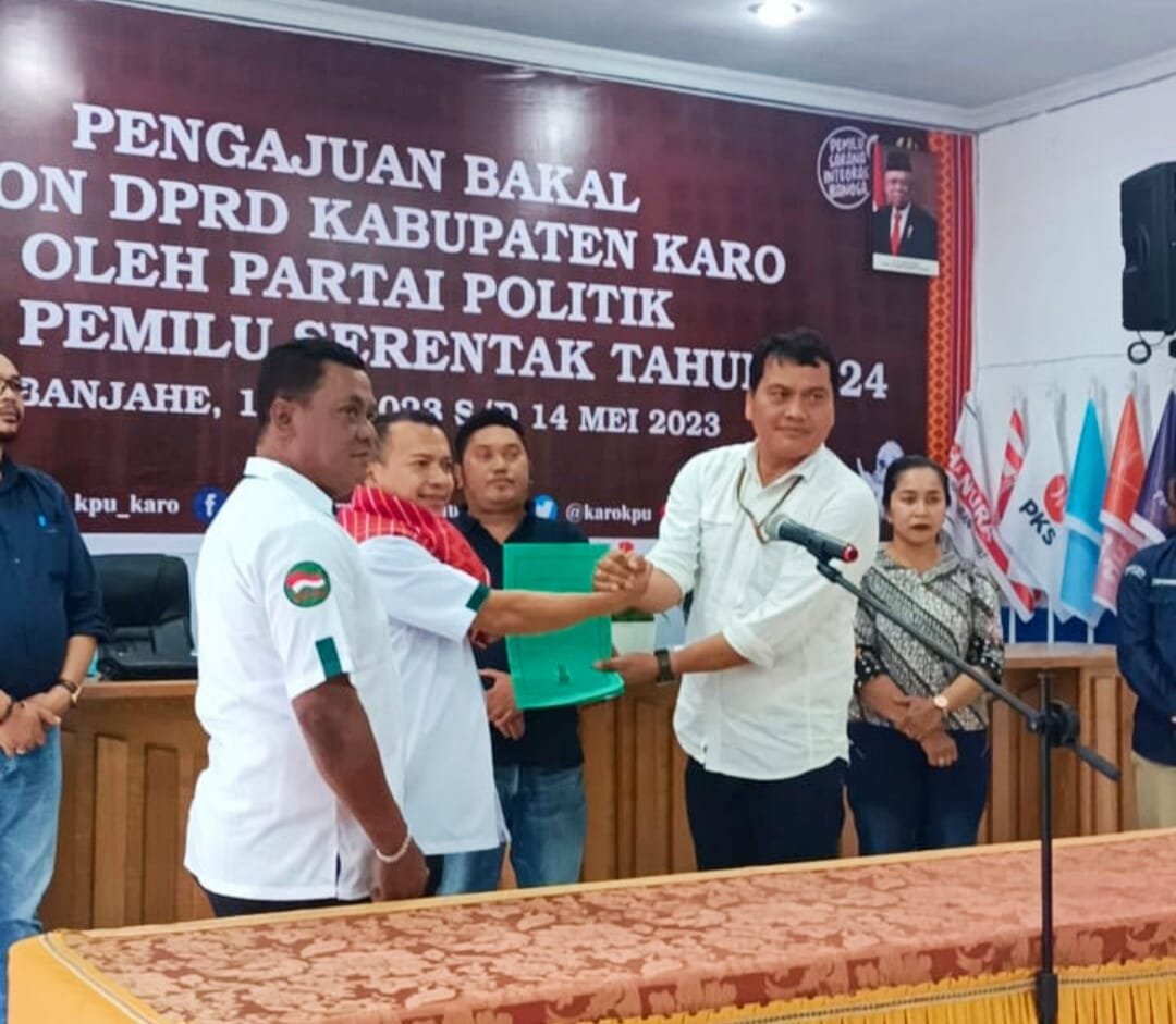 PKB Karo Resmi Daftarkan Berkas Bacaleg ke KPU, Sastroy Bangun Optimis Peroleh 5 Kursi DPRD