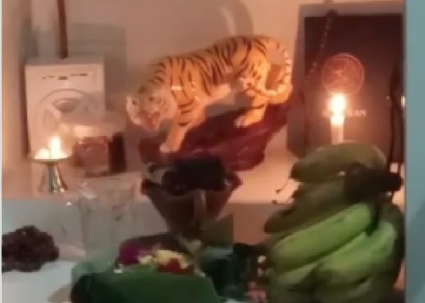 Letakkan Alquran dan Tasbih Pada Sesajen, Wanita Pemilik Toko Aily Bakery Diamankan Polisi