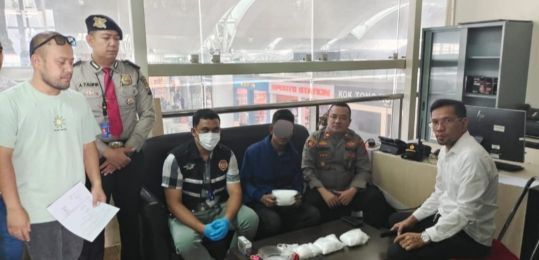 Polresta Deli Serdang Amankan Penyelundup 2 Kilo Sabu di Kualanamu
