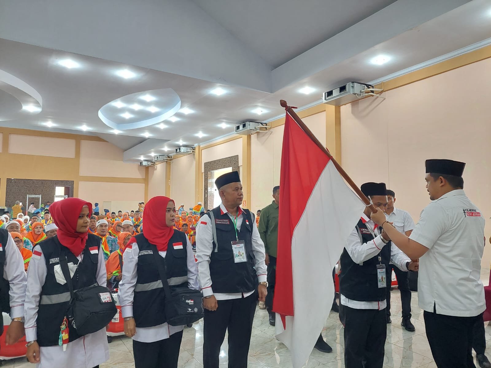 Wali Kota Medan Lepas Calhaj Kloter 15