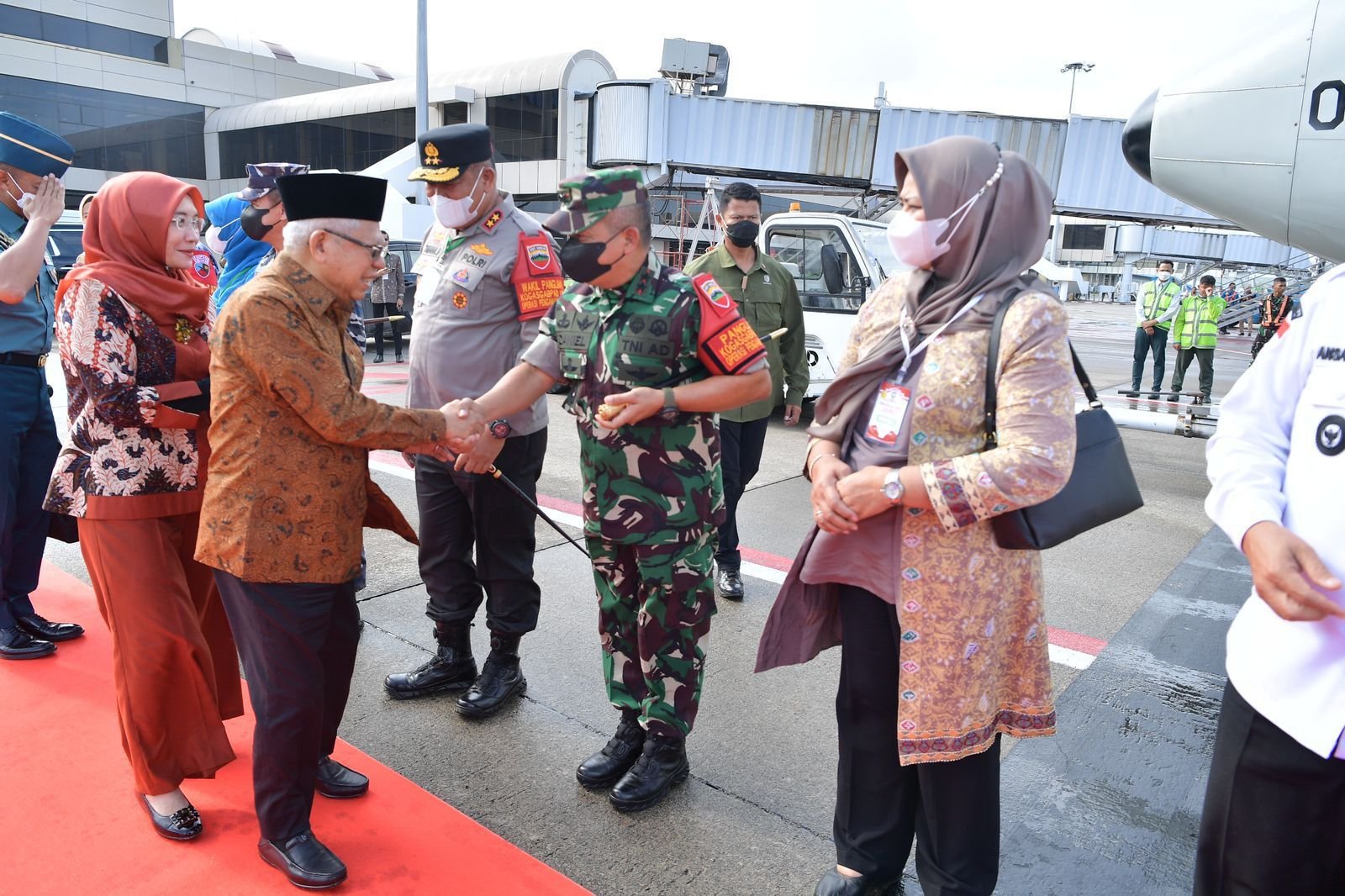 Pangdam I/BB Dampingi Wapres RI Tinjau Batamindo Green Farm dan Pengukuhan KDEKS