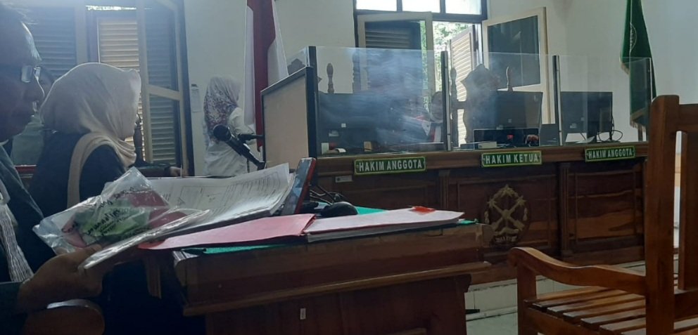 Jualkan Motor Curian dapat Komisi Rp 100 Ribu, Mama Muda Ini Divonis 18 Bulan Bui