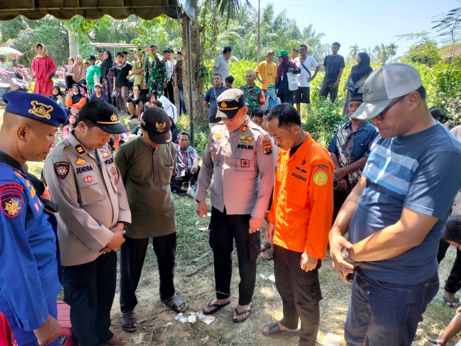 Akhirnya Korban Jatuh Dari Titi Pelawi di Temukan Berjarak 200  Meter Dari TKP