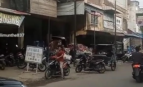 Di Pangkalan Brandan,Parkir Tanpa Karcis Makin Meresahkan,Warga Minta di Tertipkan.