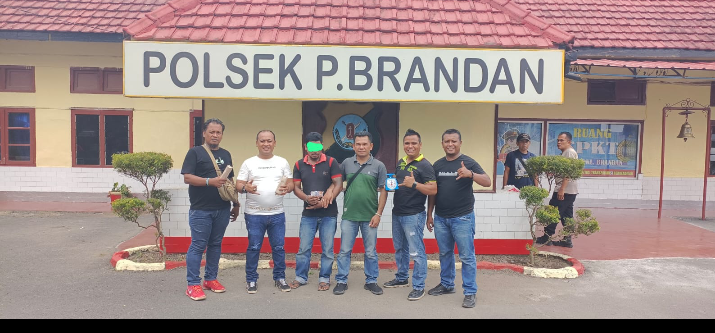 Badan Tegap ,Lengan Bertato,Di Tangkap Polsek Brandan ,Pelaku Narkoba Tak Berdaya.