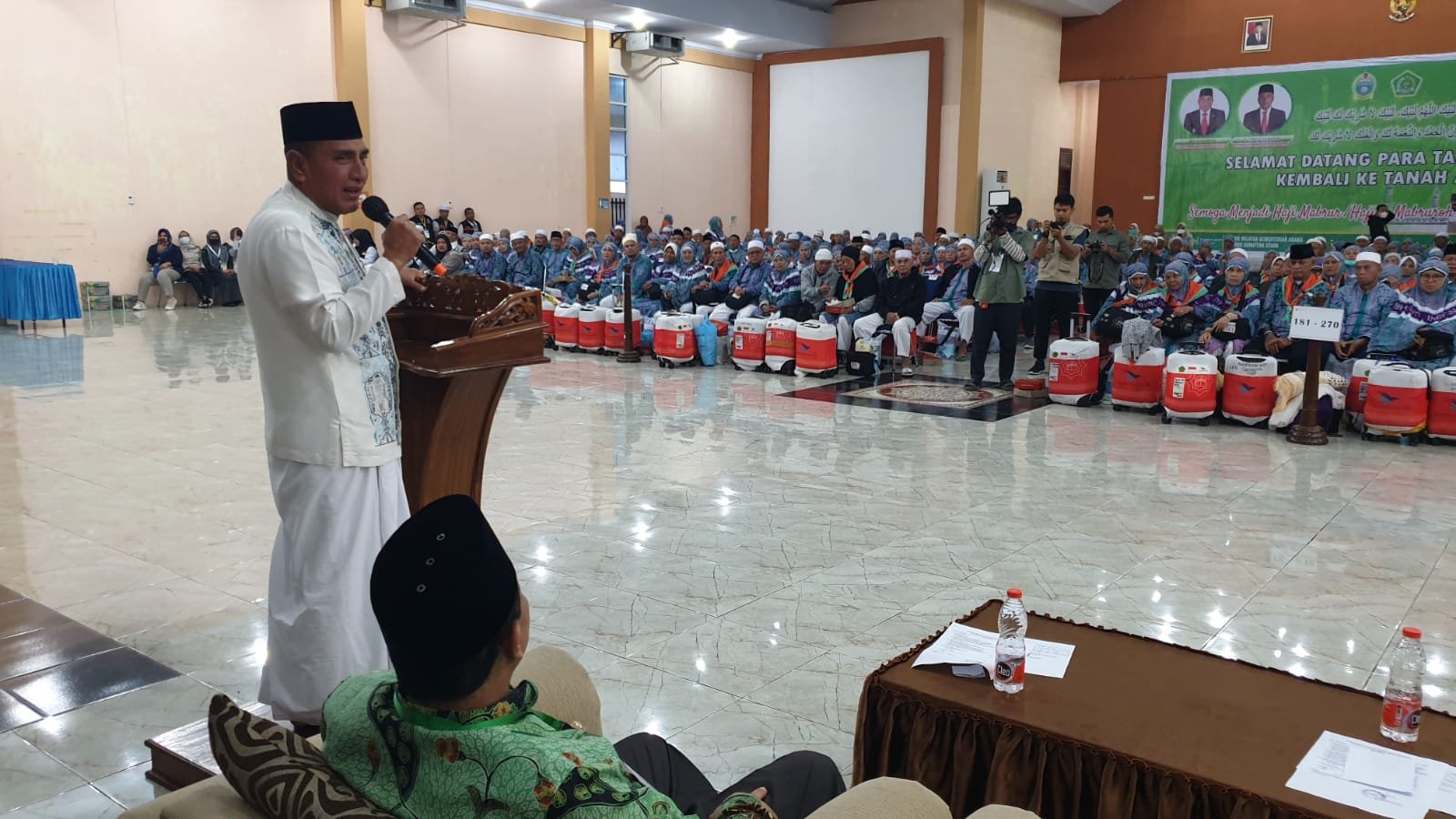 Jamaah Haji Kloter 1 Tiba di Tanah Air, Kakanwil Kemenagsu dan Gubsu Ucapkan Selamat Datang