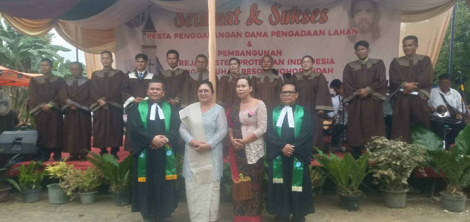 Bishop Hadiri Pesta Pengadaan Lahan dan Pembangunan GKPI Ujung Labuhan Namorambe