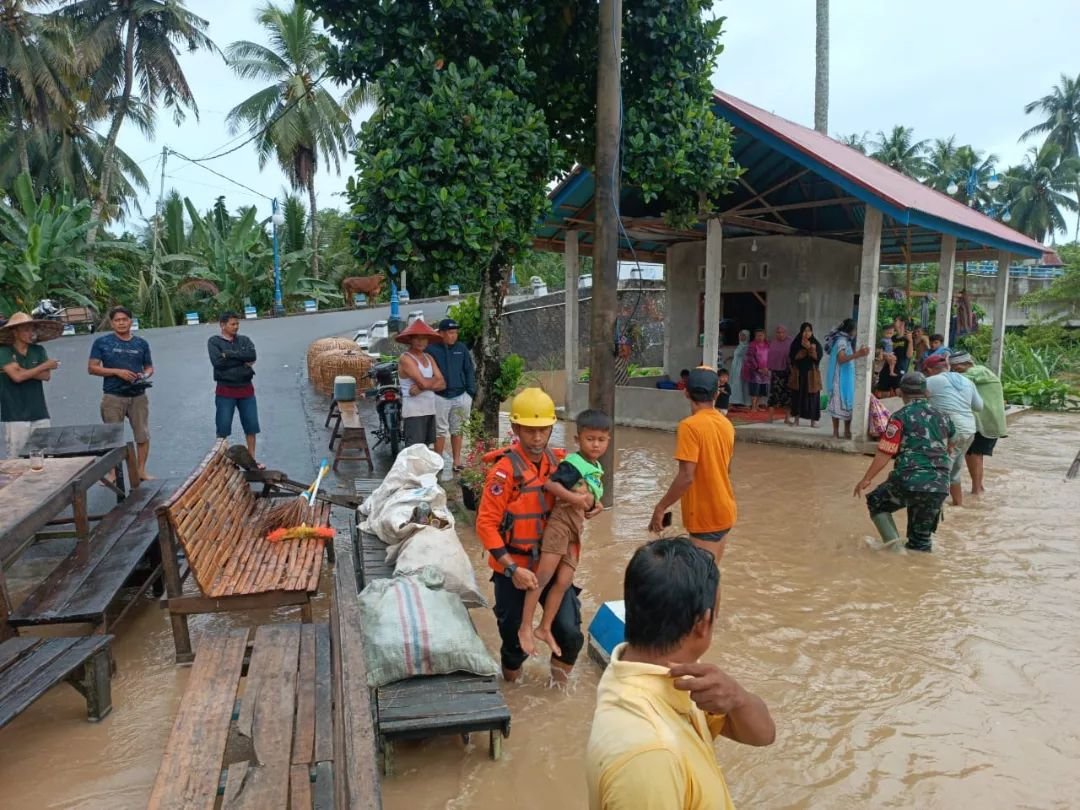 Bencana Hidrometeorologi Basah di Tiga Wilayah Sumatra Barat, 2 Warga Hilang