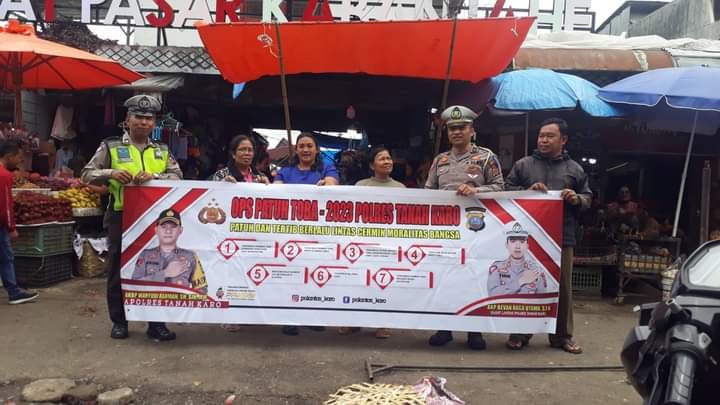 Satlantas Polres Karo Sosialisasikan Ops Patuh Toba ke Pedagang Pasar Kabanjahe