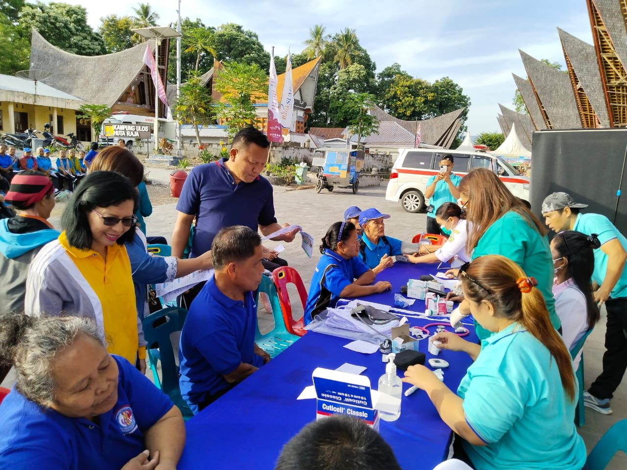 RS. Murni Teguh Horas Insani Bersama Pemkab Samosir Gelar Pemeriksaan Kesehatan