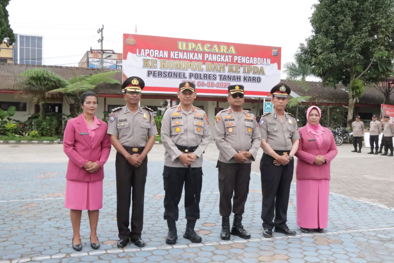 2 Personil Polres Tanah Karo Naik Pangkat Pengabdian