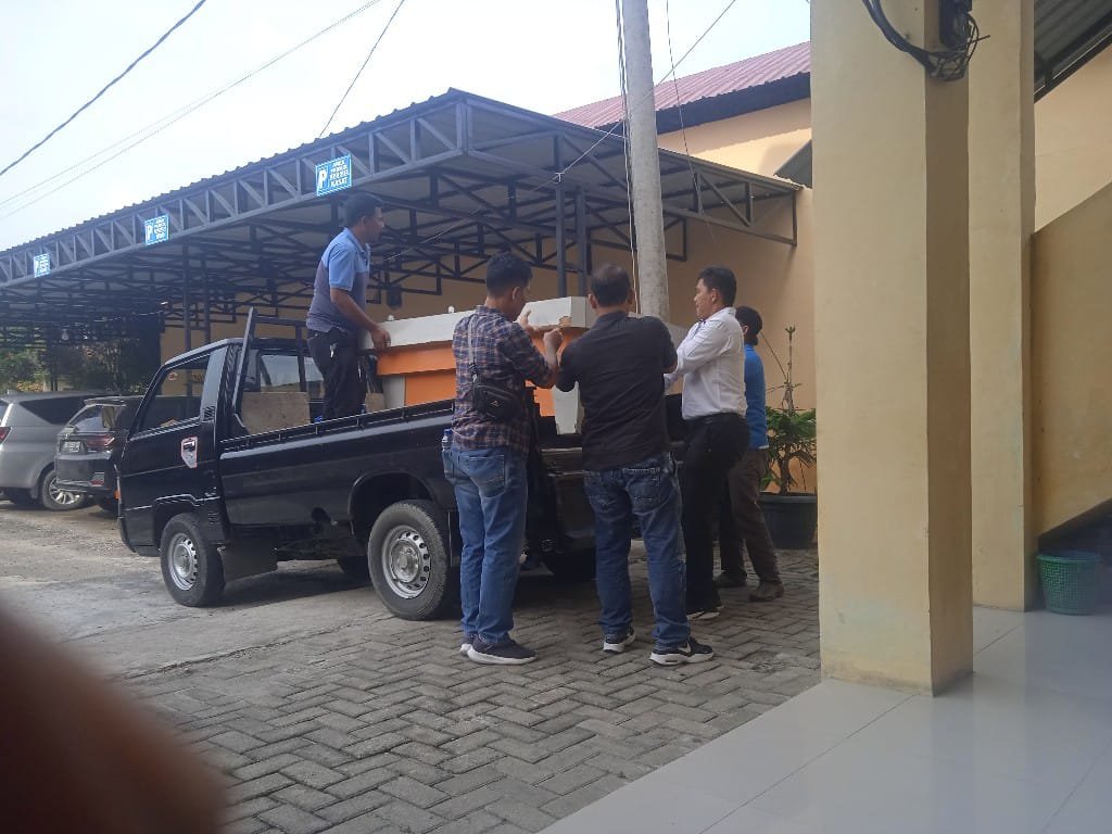 Pengusaha Meja Tembak Ikan “Main Alip” Sama Polisi, Akhirnya Satu Unit Meja “Cendong” di Polres Segai