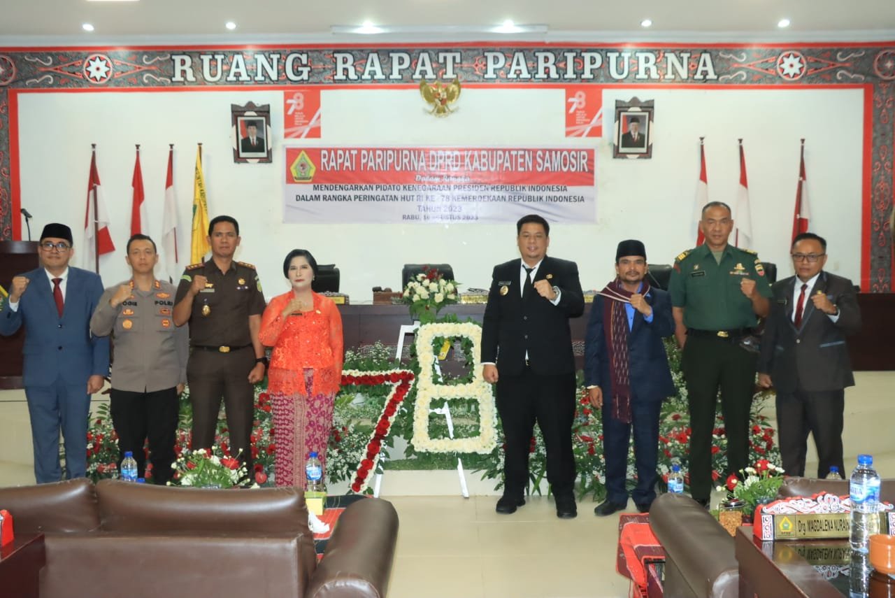 Bupati Samosir Rapat Paripurna Mendengarkan Pidato Kenegaraan RI Sebagai Peringatan HUT Ke-78 RI