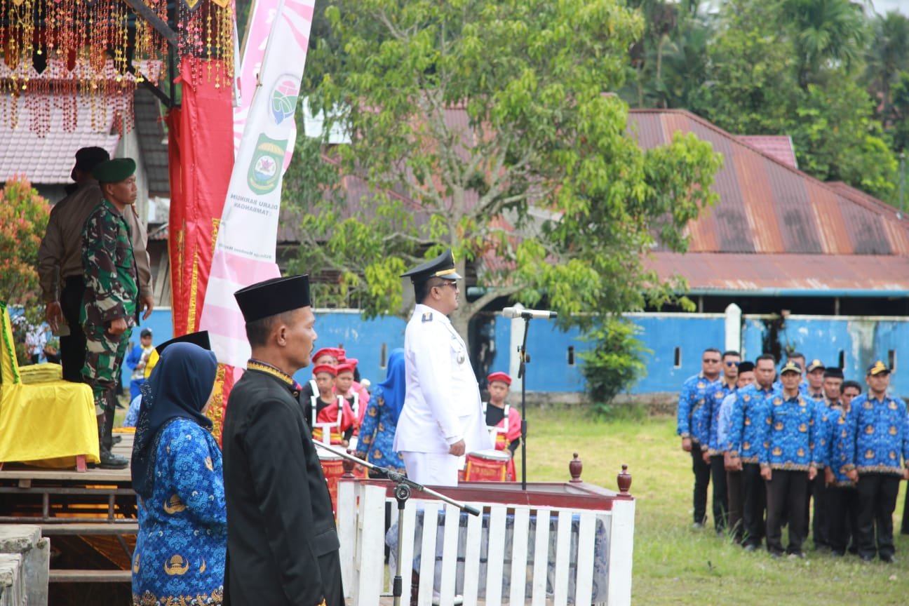 Jadi Inspektur Upacara HUT Ke-78 RI, Camat Tambangan Imbau Masyarakat Bangun Keutuhan Bangsa