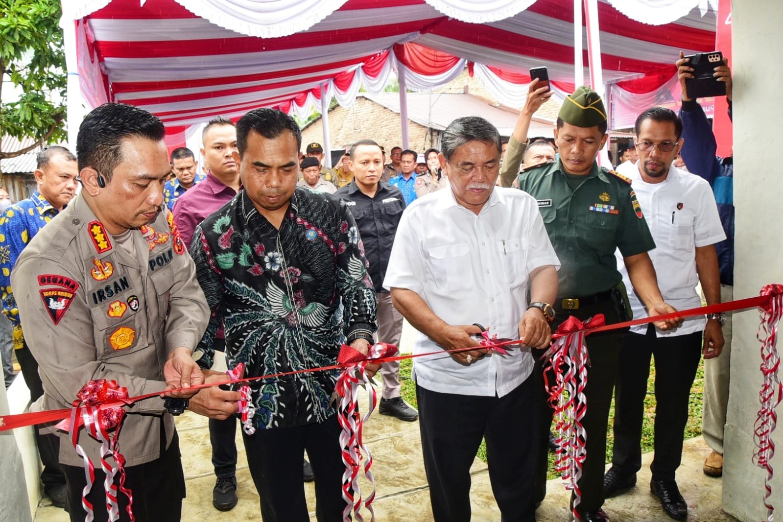 Irsan Sinuhaji Resmikan Posko Kampung Bersih Narkoba
