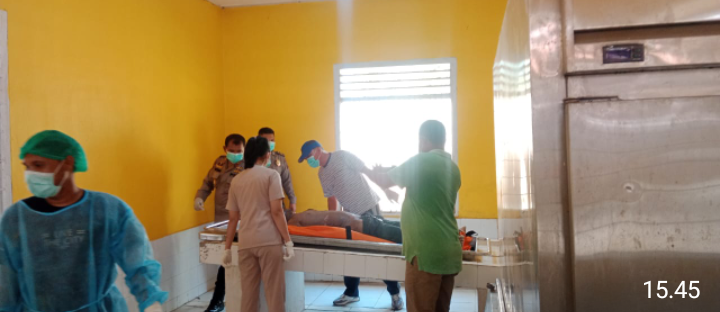 Ditemukan Mayat Mengambang di Sungai Batang Serangan Kecamatan Tanjung Pura, Ditemukan Ada Luka di Bagian Tubuh Mayat.