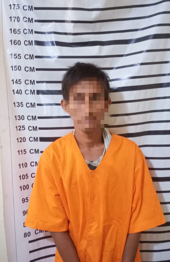 Pencuri di Pasantren Modern Al Habib Terekam CCTV ,Pelakunya di Tangkap Sedang Mangkal di Tepi Jalan.