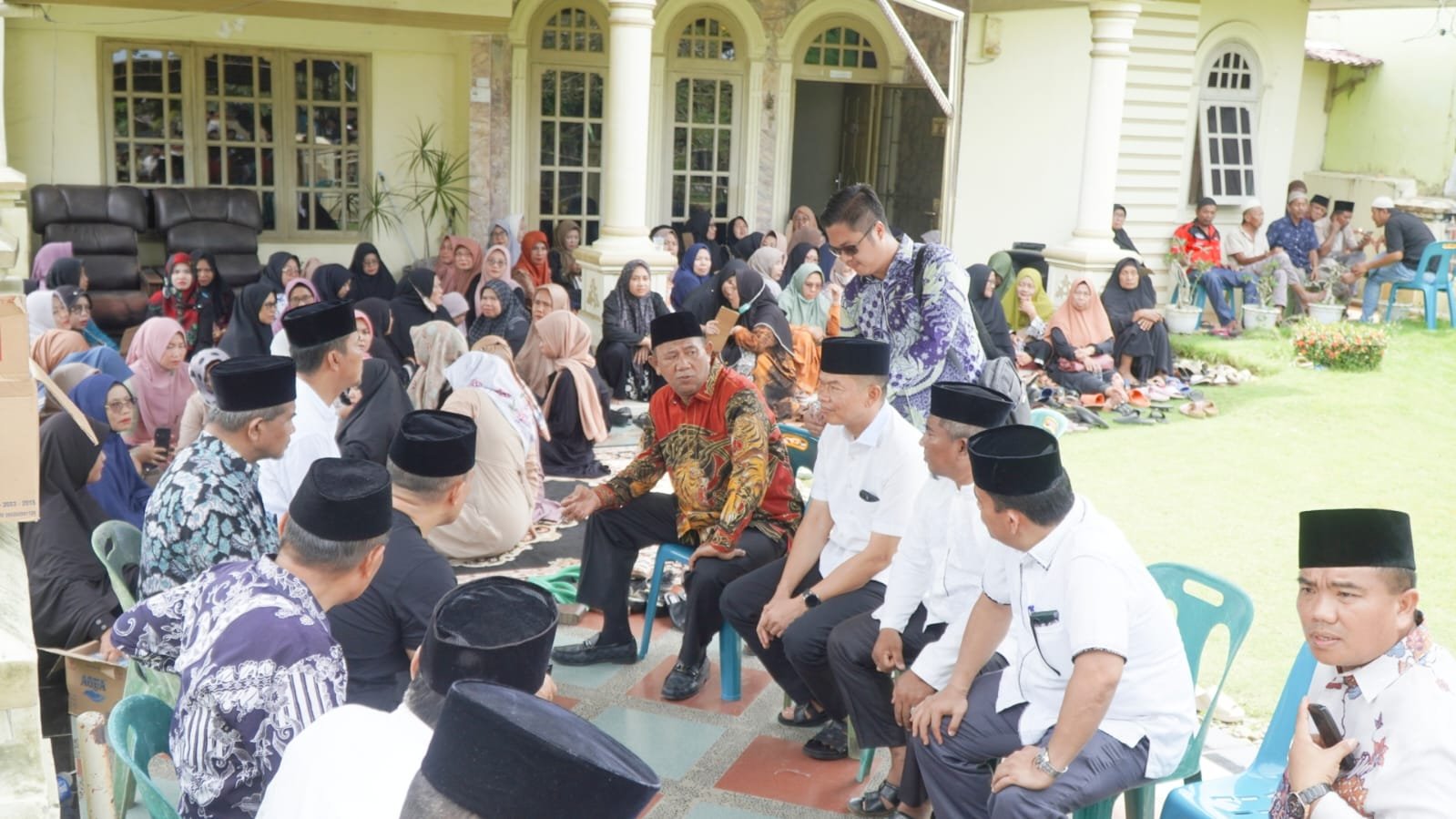 Bertakziah di Kediaman Almarhum Bribda M.Fahrel Kinandung, Syah Afandin Doakan Amal Ibadahnya Diterima
