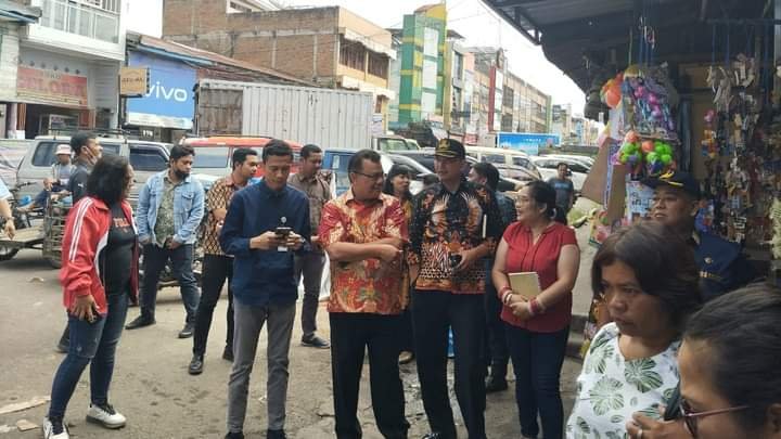 Tim Pengendalian Inflasi Daerah Karo Turun Langsung Monitoring Harga Beras