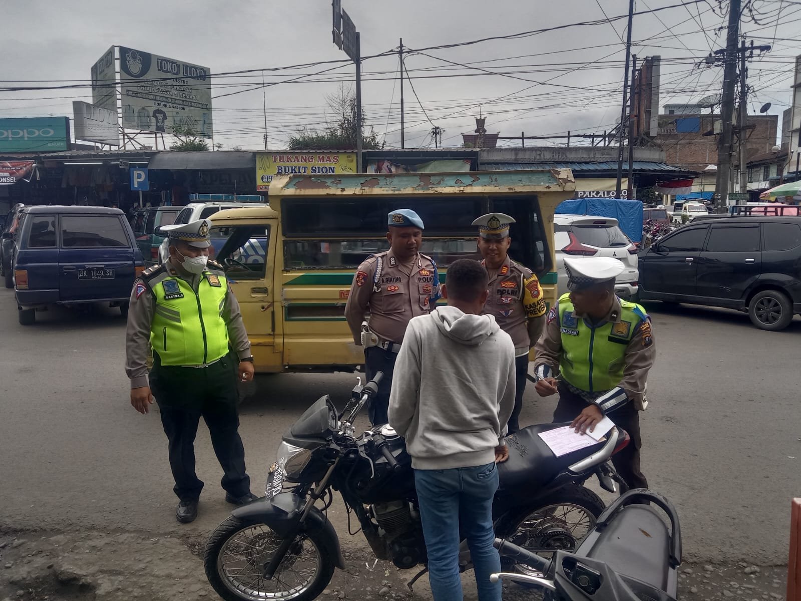 Hari Pertama Ops Zebra Toba 2023, Sat Lantas Polres Tanah Karo Tindak Puluhan Pelanggar