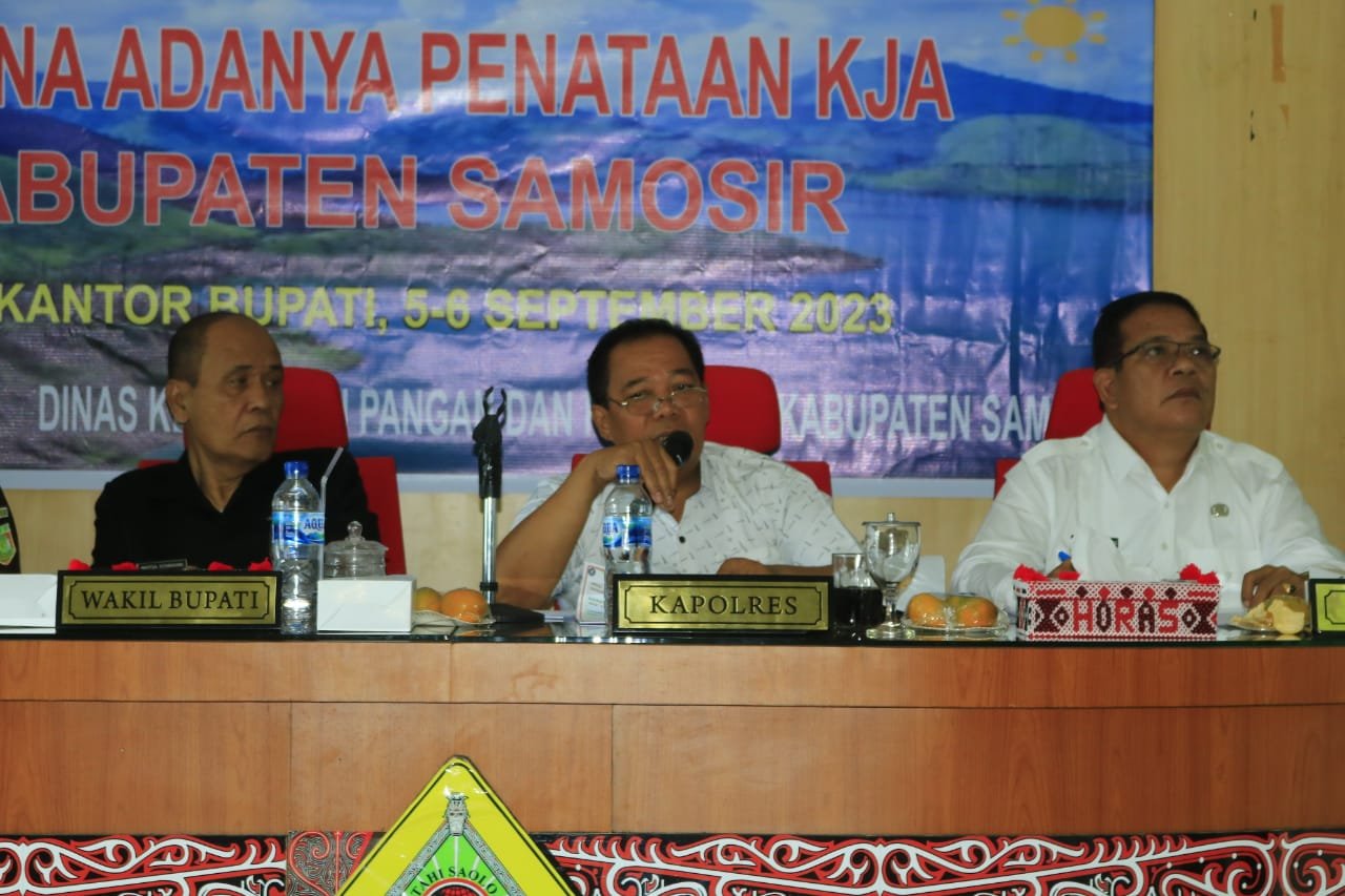 Penataan Keramba Jaring Apung,  Pemkab Samosir Berikan Kompensasi 1.765 Petak Kepada Petani KJA