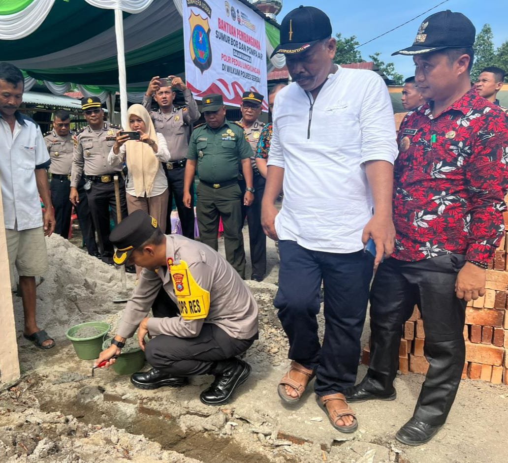 Kapolres Sergai Letakan Batu Pertama Sumur Bor di Tualang