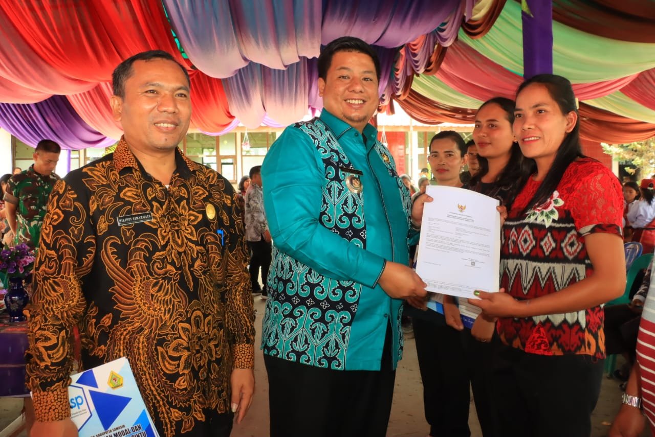 Bupati Samosir Layani Masyarakat Desa Janji Matogu