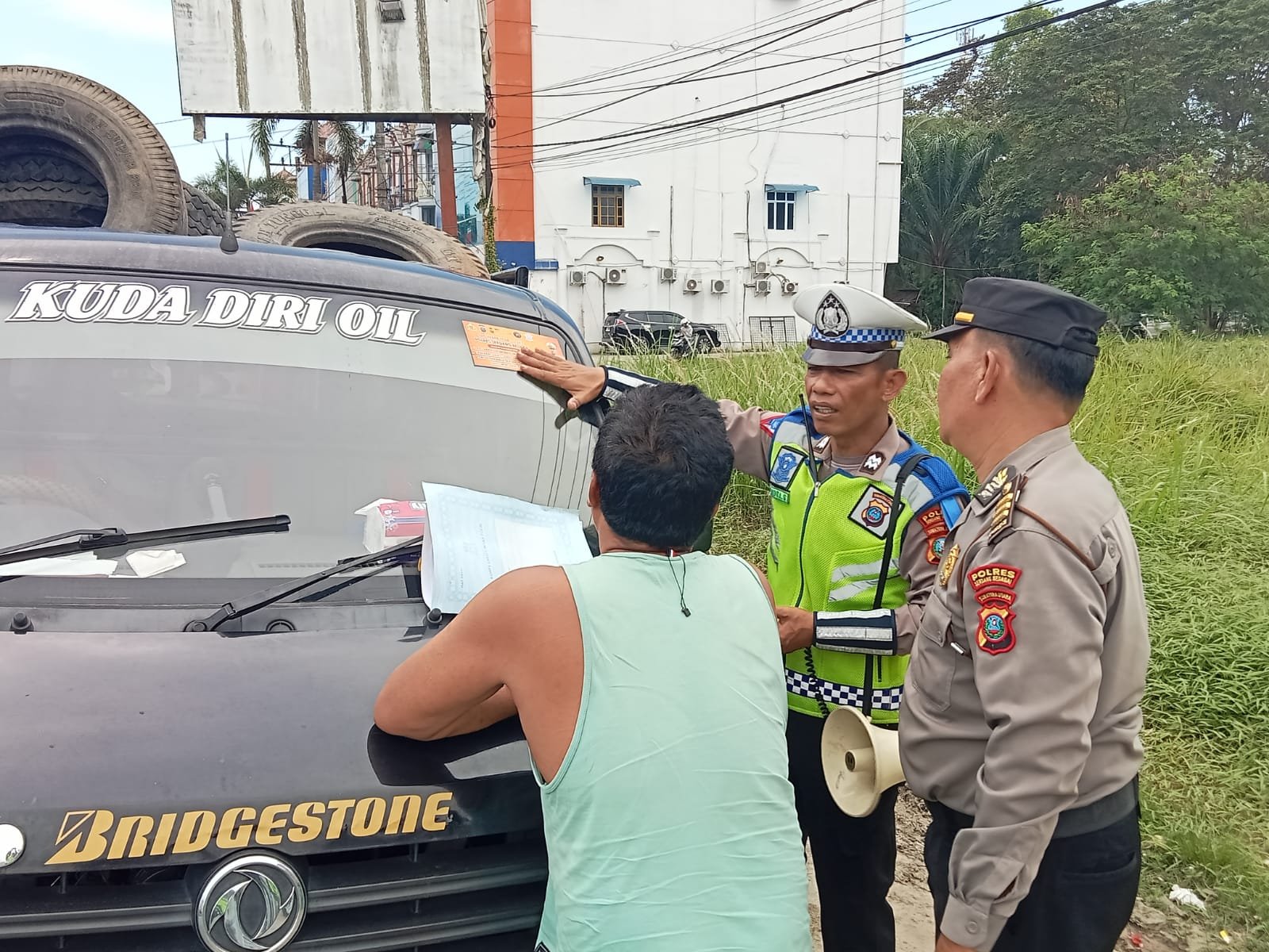 Optimalkan Ops Zebra Toba 2023, Kasat Lantas Polres Sergai Pimpin  Penertiban