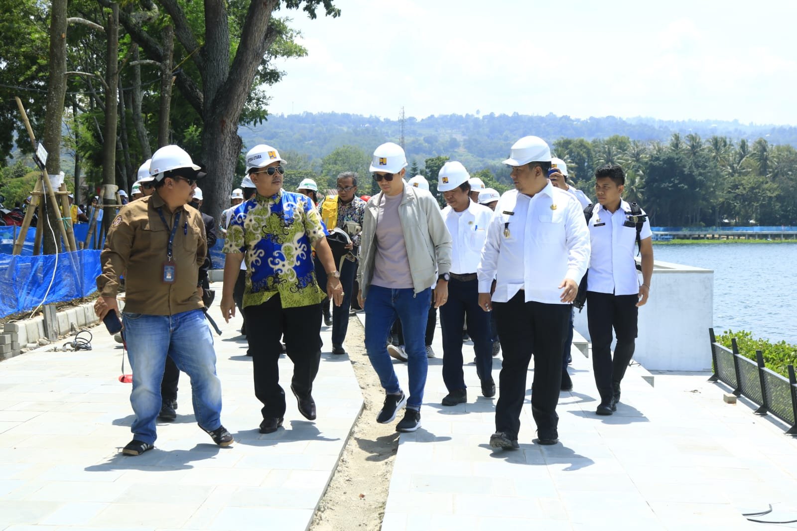 Bupati Samosir Bersama Tim Kemenkomarves Survey Lokasi Event Aquabike World Championship 2023