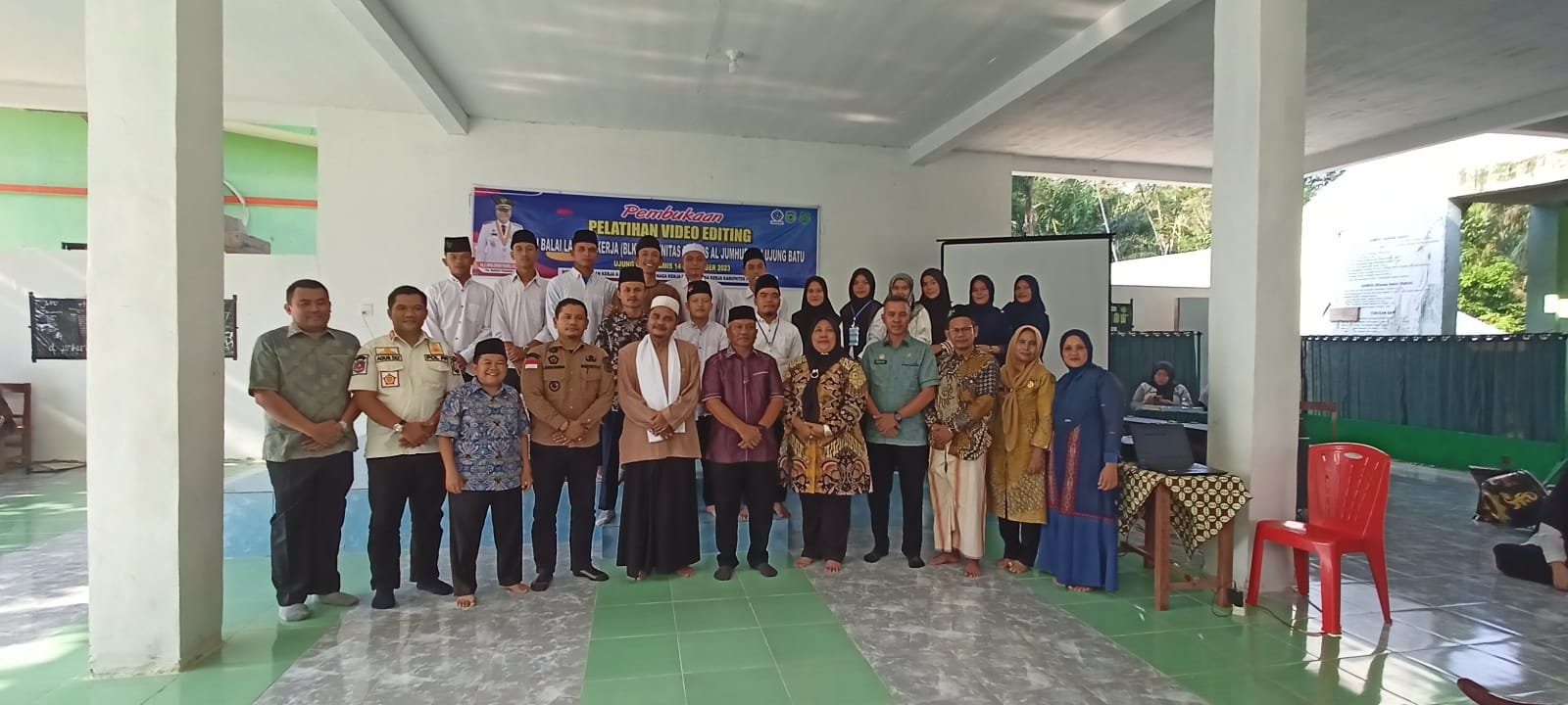Plt Bupati Palas Buka Pelatihan Video Editing di BLKK Ponpes Al-Jumhuriyah