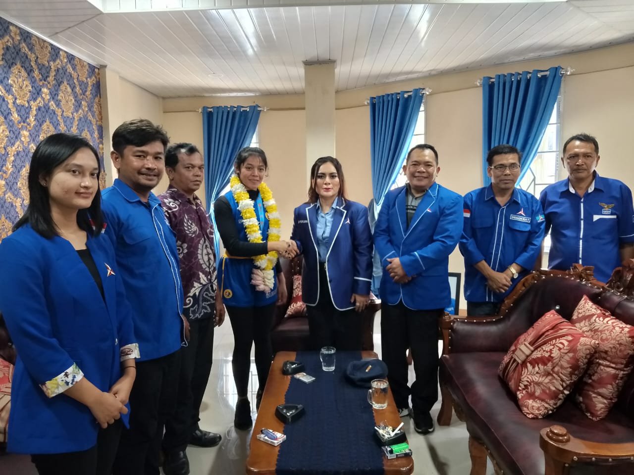 Ketua Partai Demokrat Kabupaten Karo Berikan Perhatian Kepada Atlet Wushu Tanda Segudang Prestasi