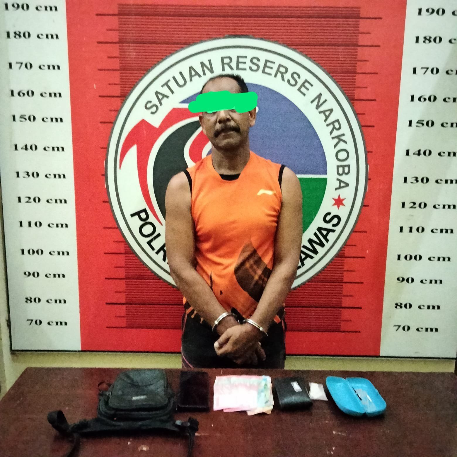 Lagi Nunggu Pembeli, Penjual Sabu Ditangkap Polisi di Teras Rumahnya