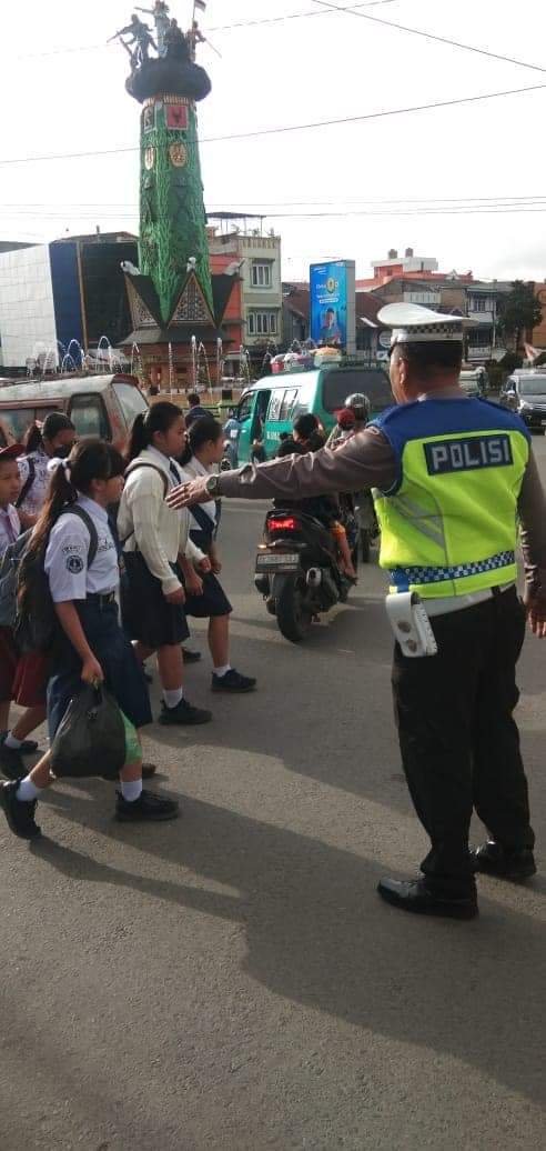 Strong Point Polsekta Berastagi, Wujudkan Kehadiran Polisi di Tengah Masyarakat