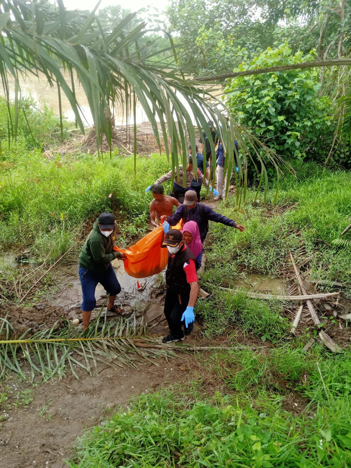 Hanyut Sejak Seminggu, Reval Ditemukan Mengambang di Sungai Rantau Panjang