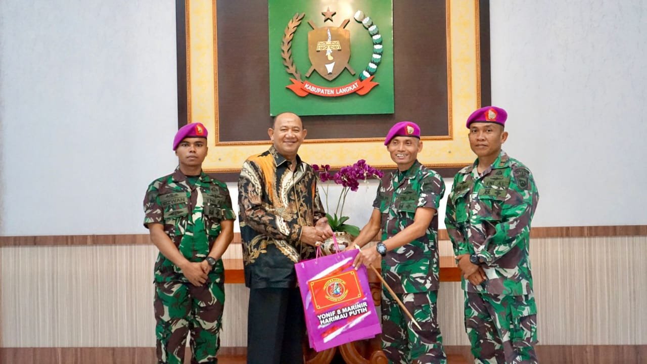 Plt Bupati Langkat Terima Audiensi Danyonif 8 Marinir Harimau Putih