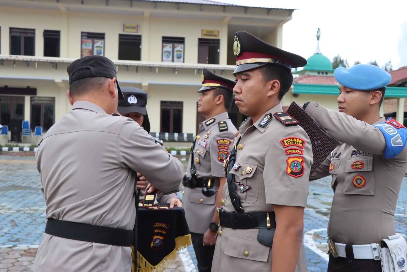 Pelepasan Kasat Reskrim dan Kasat Lantas Polres Tanah Karo, Penuh Haru