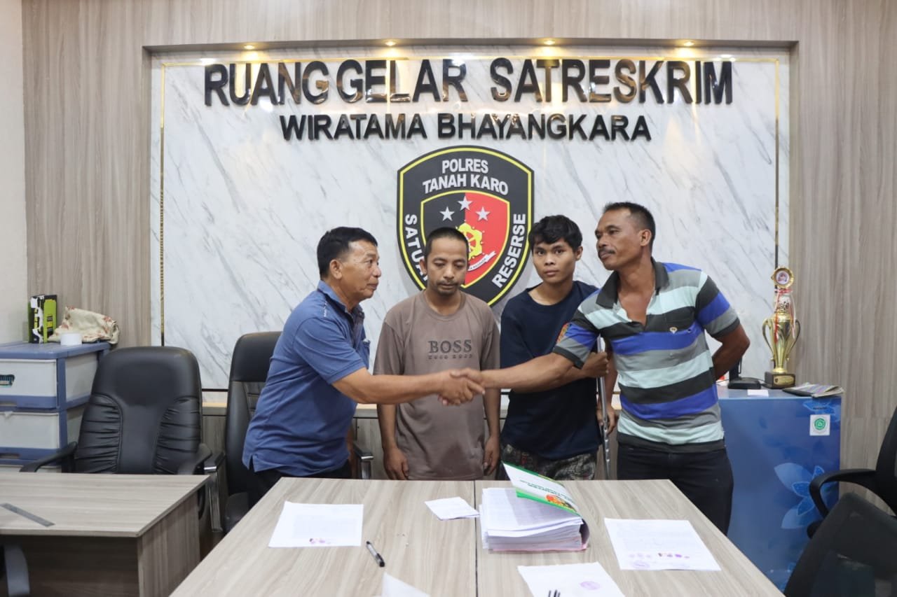 Polsek Juhar Mediasi Perkara Penganiayaan Melalui Restoratif Justice