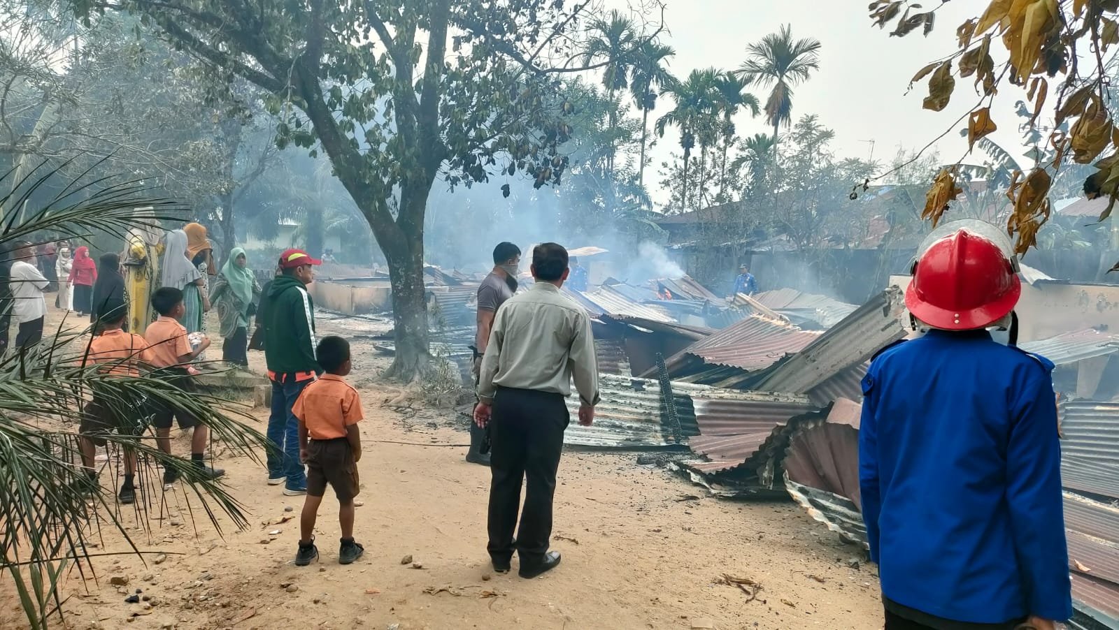 10 Rumah Dinas Milik PT RGM di Besitang Hangus Terbakar