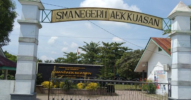 SMA Negeri 1 Aek Kuasan Diduga Pungli Siswa Untuk Renovasi WC