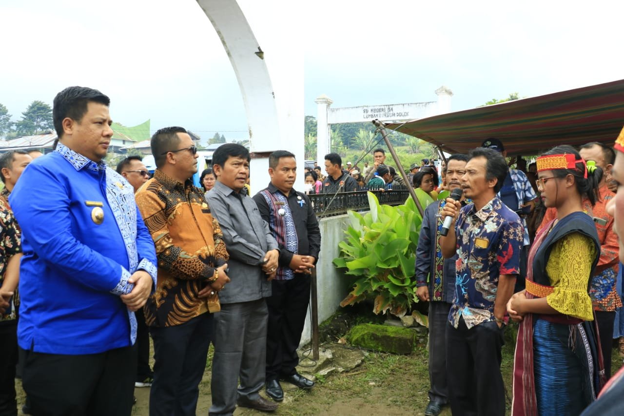 Bupati Samosir Dekatkan Pelayanan Kepada Masyarakat Desa Lumban Suhi Suhi Dolok
