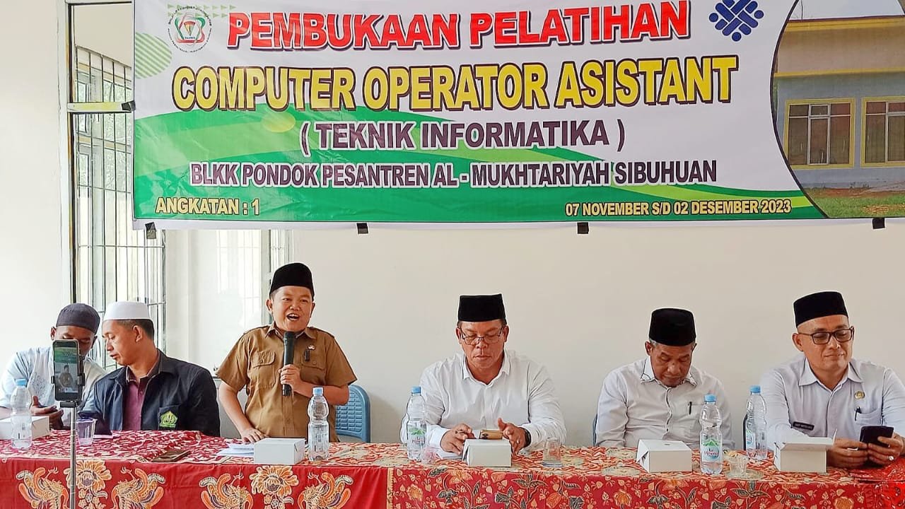Kadisnaker Palas Buka Pelatihan Operator Komputer BLKK Al-Mukhtariyah
