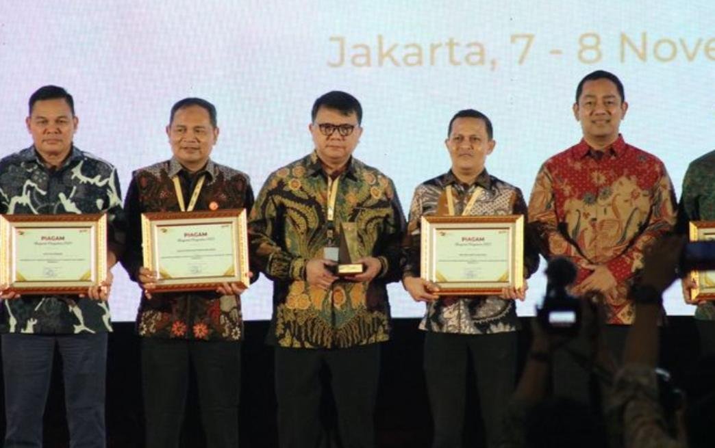 Dinobatkan Menjadi Kementrian Terbaik, Kemenkumham Raih Penghargaan Dari LKPP