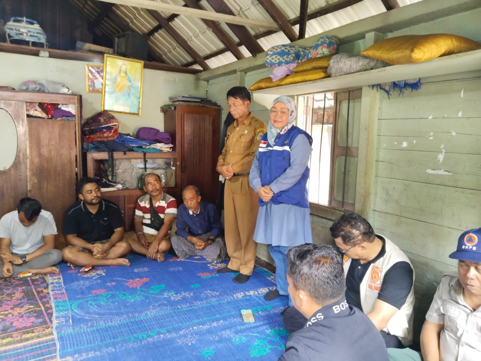 Pemprovsu Berikan Tali Asih Kepada Korban Meninggal Akibat Banjir Bandang di Samosir